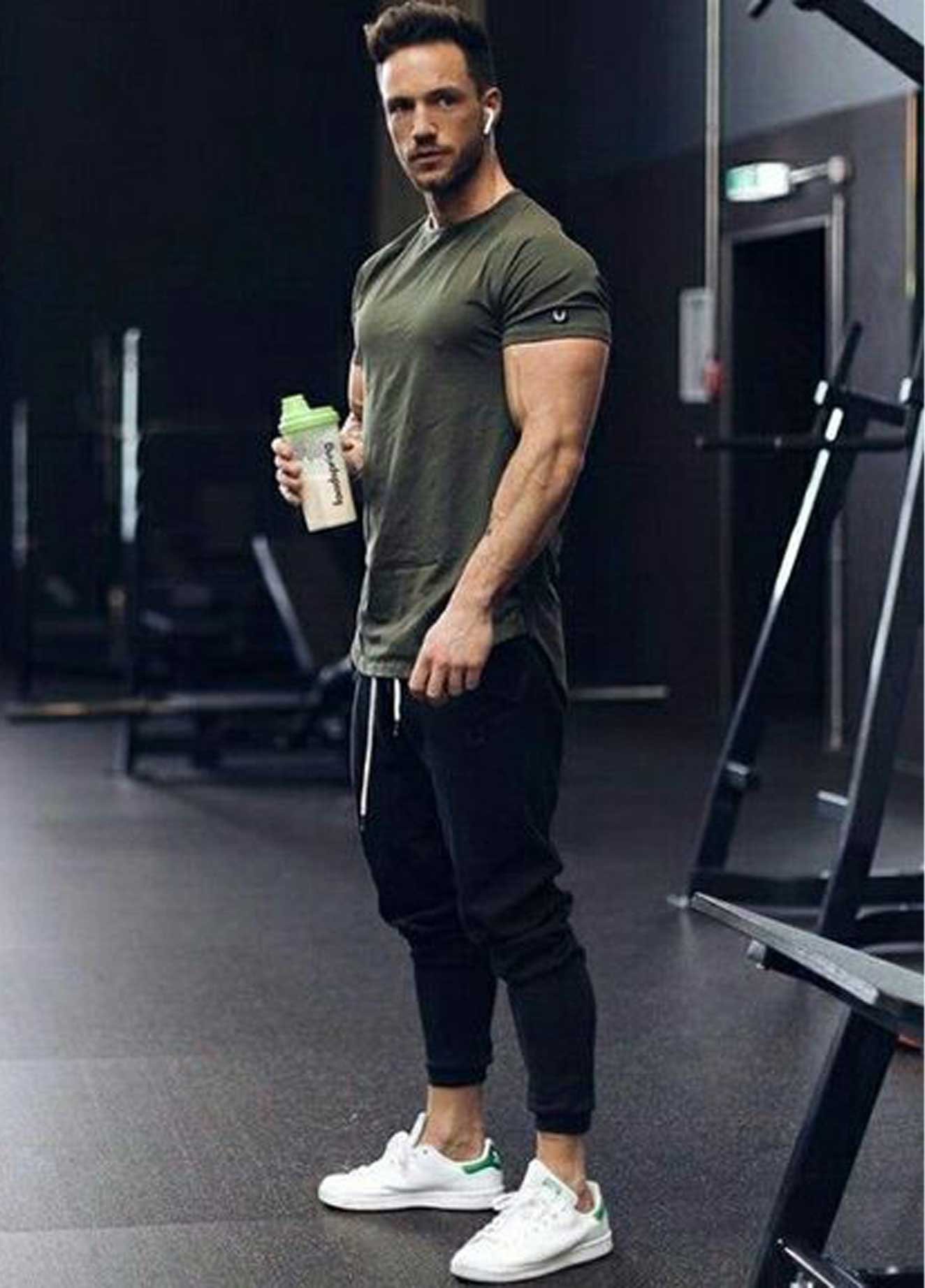 11 Gym Outfit Ideas That Will Make You Look Fit And Fine